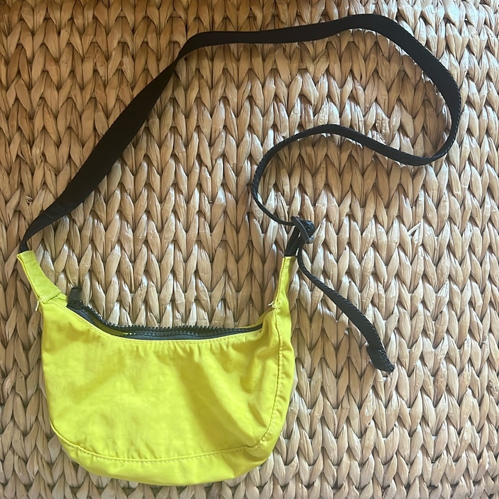 Baggu Mini Crescent bag